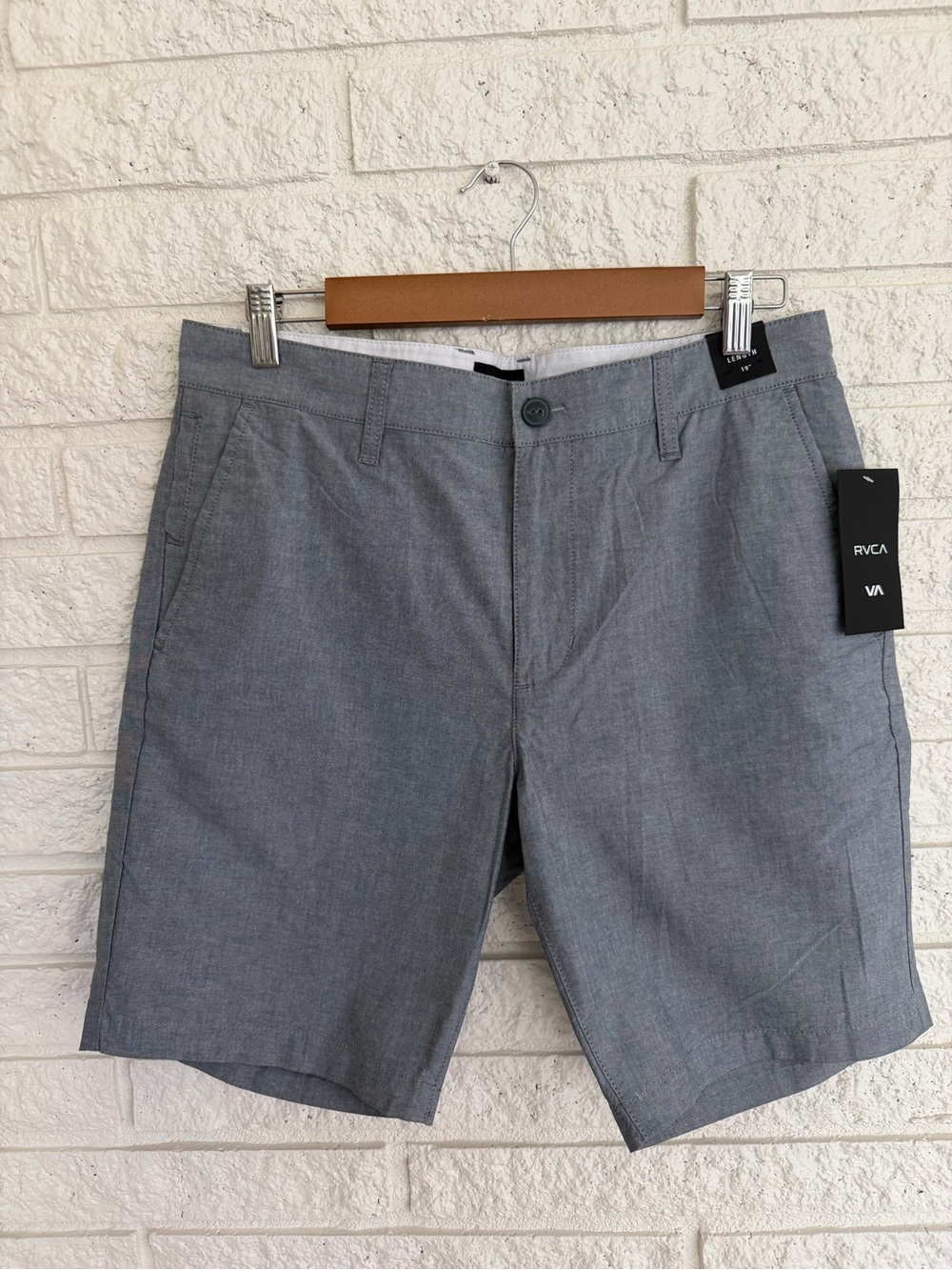 RVCA Men's Heather Gray Flat-Front Shorts Nature X Industry Mid-Length